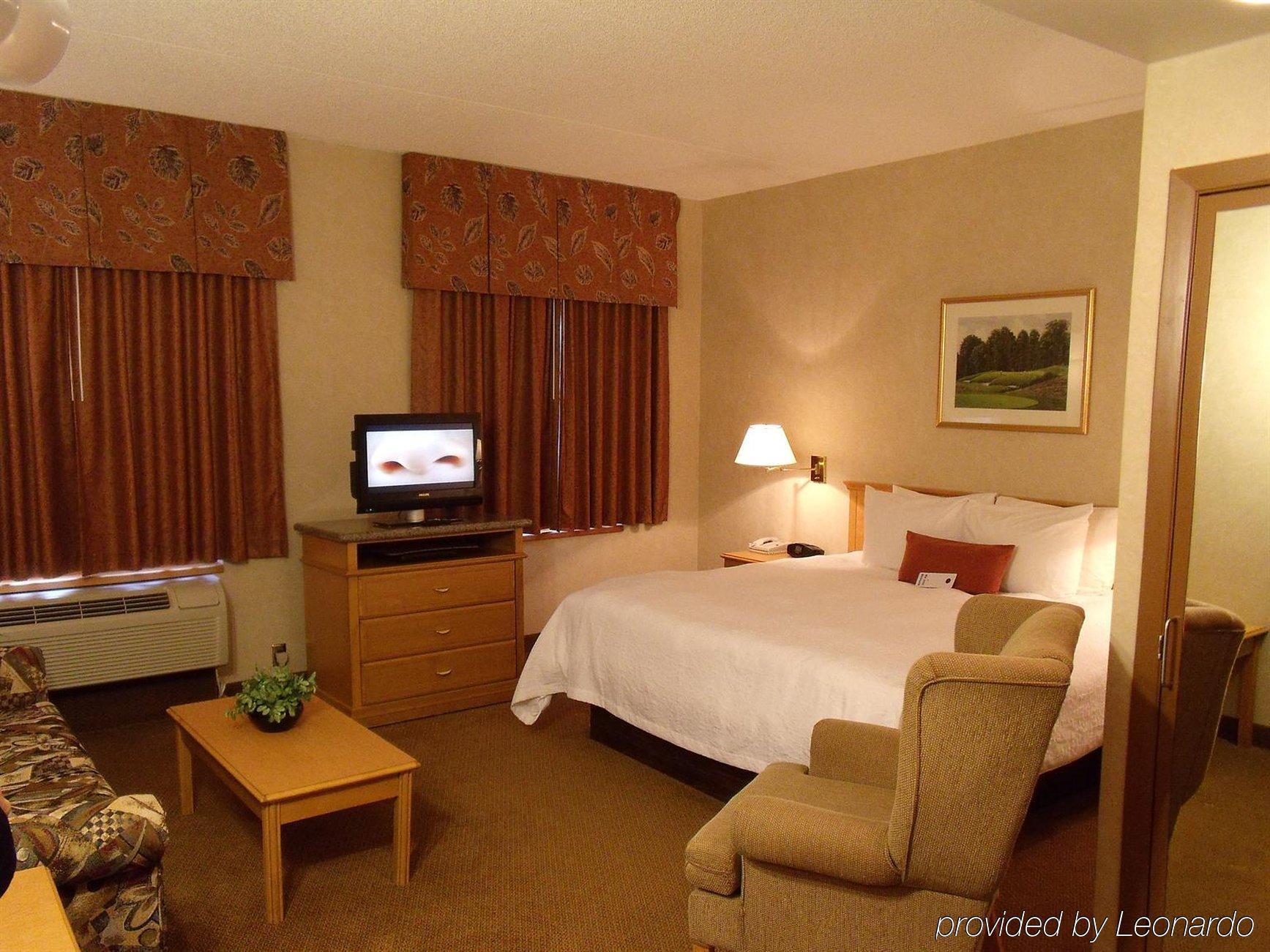Humphry Inn And Suites Winnipeg Phòng bức ảnh