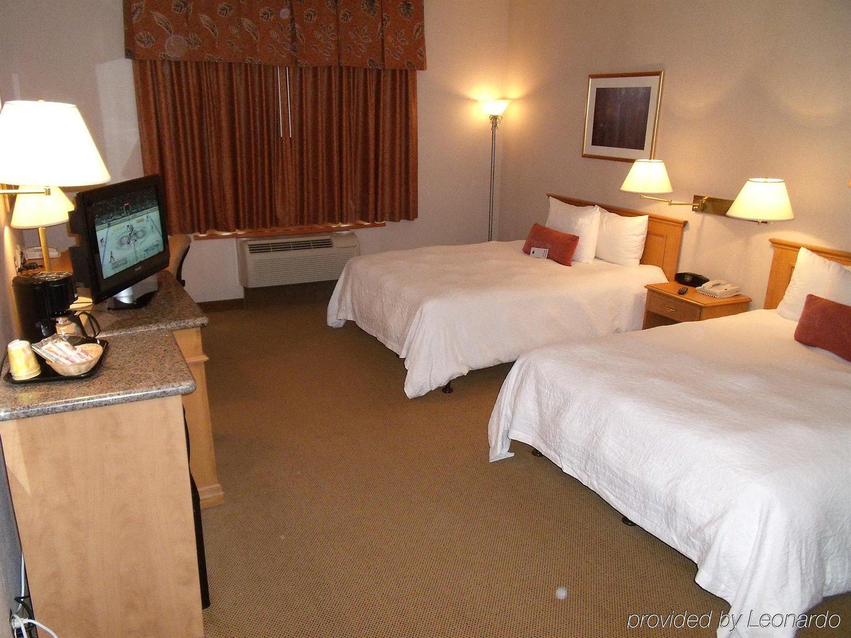 Humphry Inn And Suites Winnipeg Phòng bức ảnh