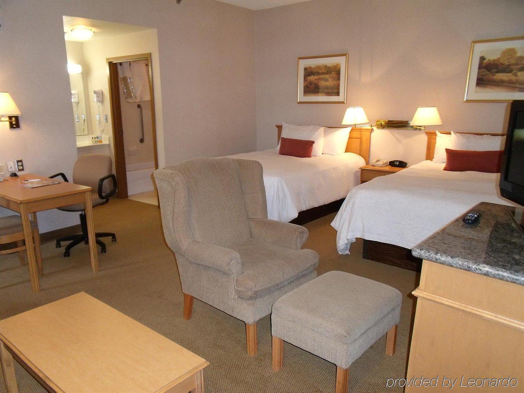 Humphry Inn And Suites Winnipeg Phòng bức ảnh